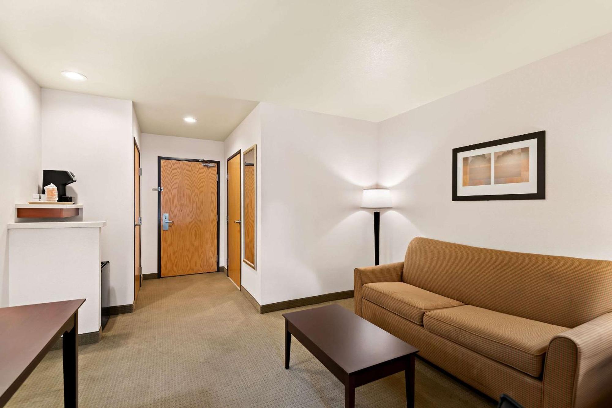 Comfort Inn & Suites Creswell Exterior foto